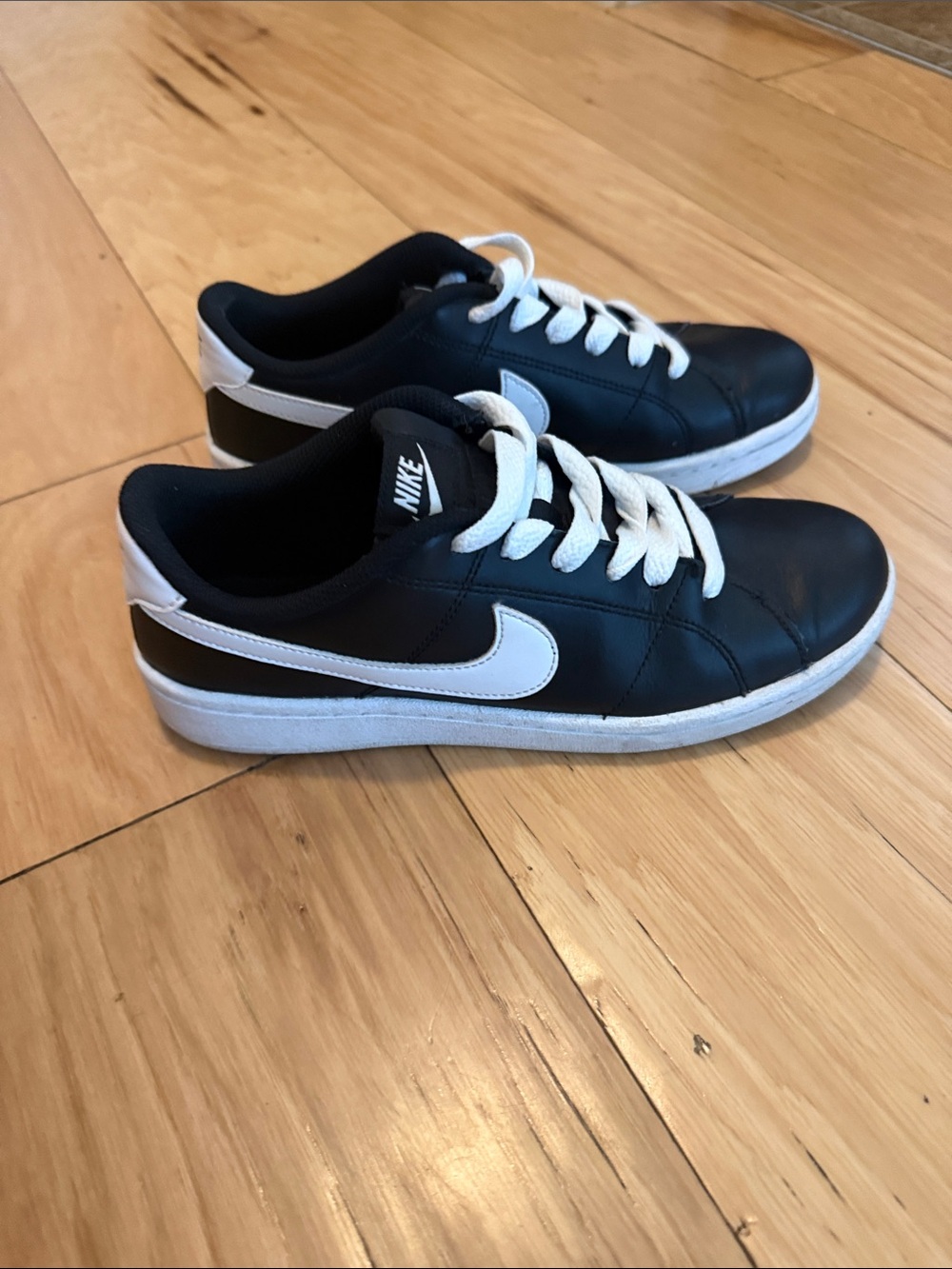 Womens Nike Court Royale shoes